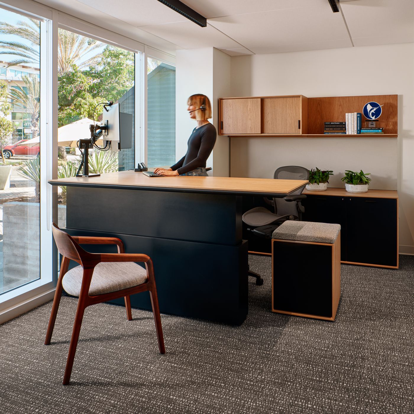 HALO Office with adjustable-height worksurface  is as beautiful as it is functional.